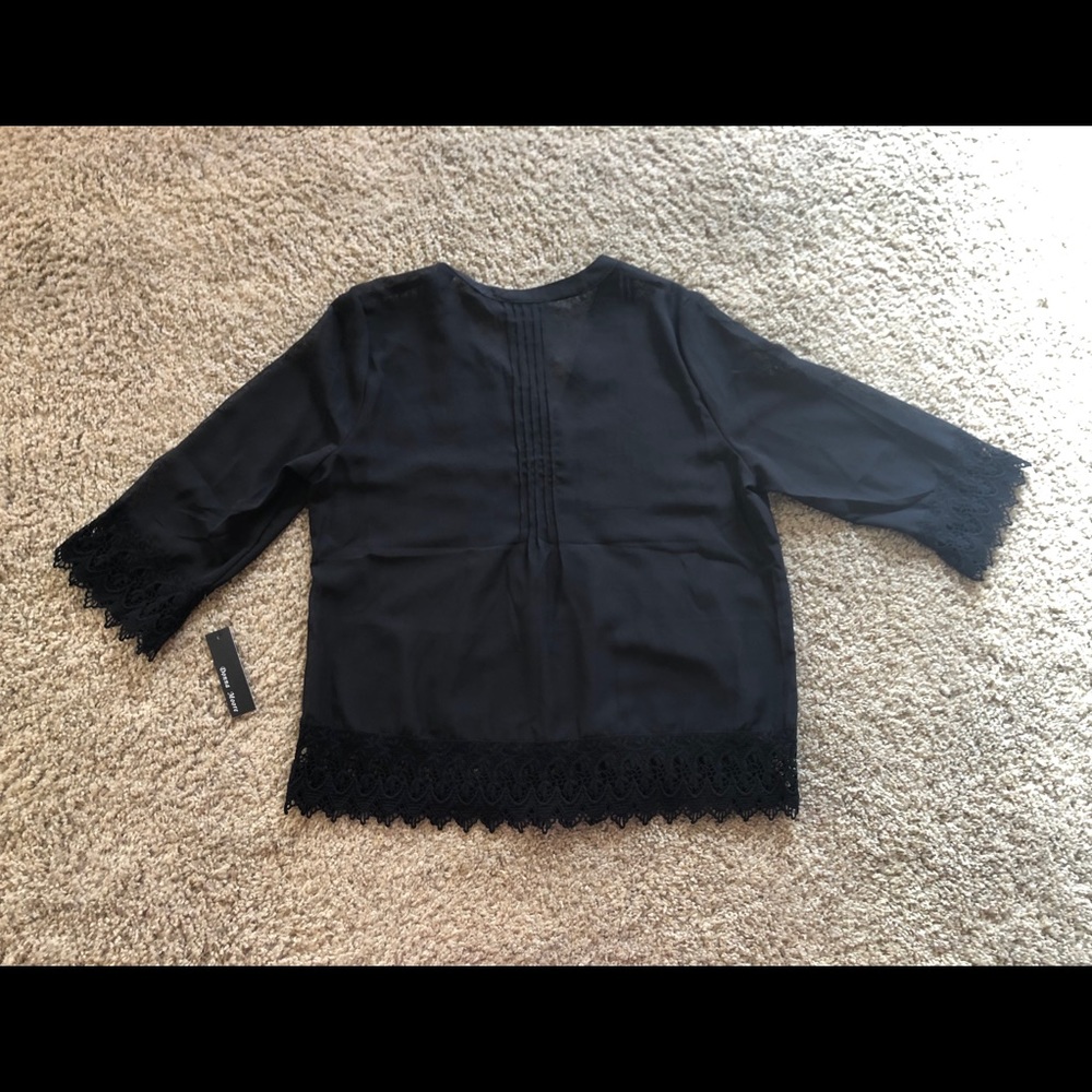 Black blouse - Picture 2 of 6